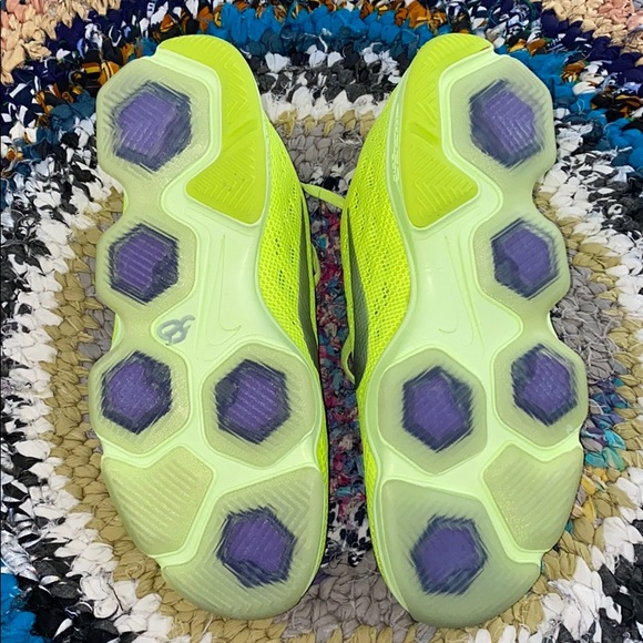 Nike Flyknit Zoom Agility - Picture 3 of 4